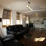 Na Starowce Apartment *